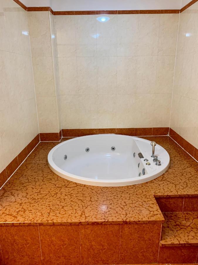 Gropello Cairoli Hotel - Motel Flower المظهر الخارجي الصورة