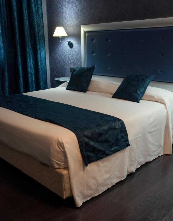 Gropello Cairoli Hotel - Motel Flower المظهر الخارجي الصورة