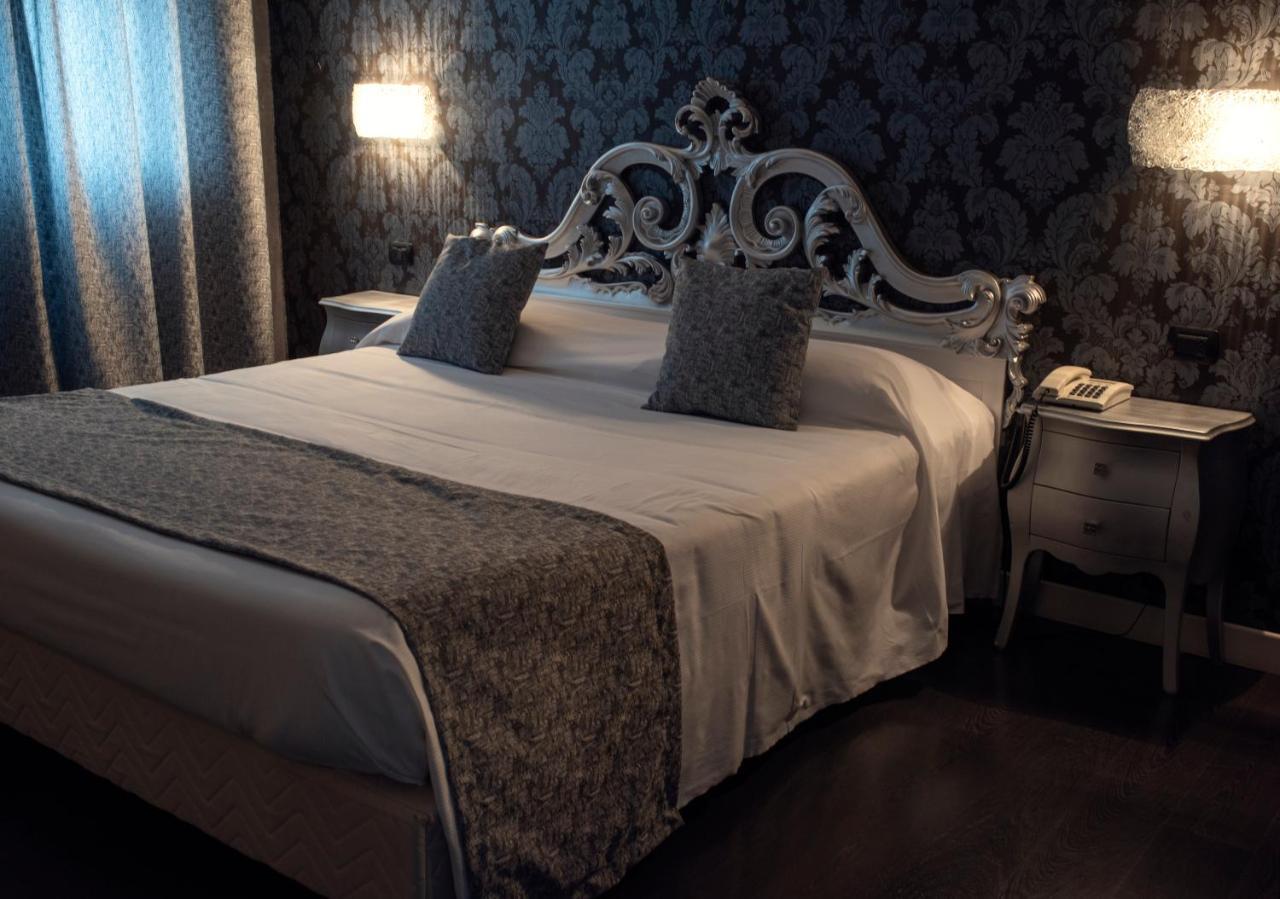 Gropello Cairoli Hotel - Motel Flower المظهر الخارجي الصورة