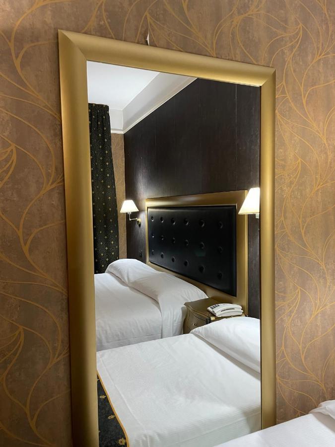 Gropello Cairoli Hotel - Motel Flower المظهر الخارجي الصورة