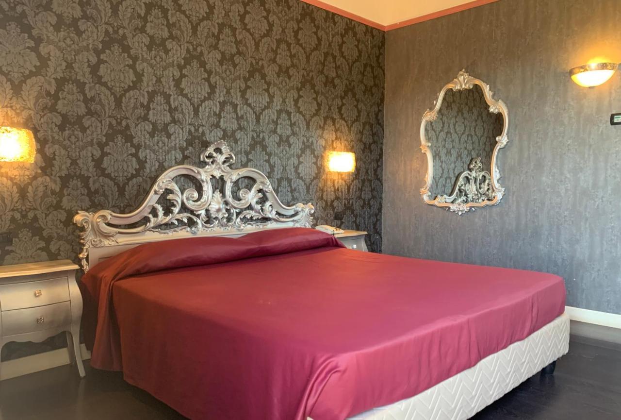 Gropello Cairoli Hotel - Motel Flower المظهر الخارجي الصورة